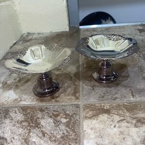 Rare Vintage Sliverplated RogerBros 1847 Worn Candy Dish or Candle  stick Holder